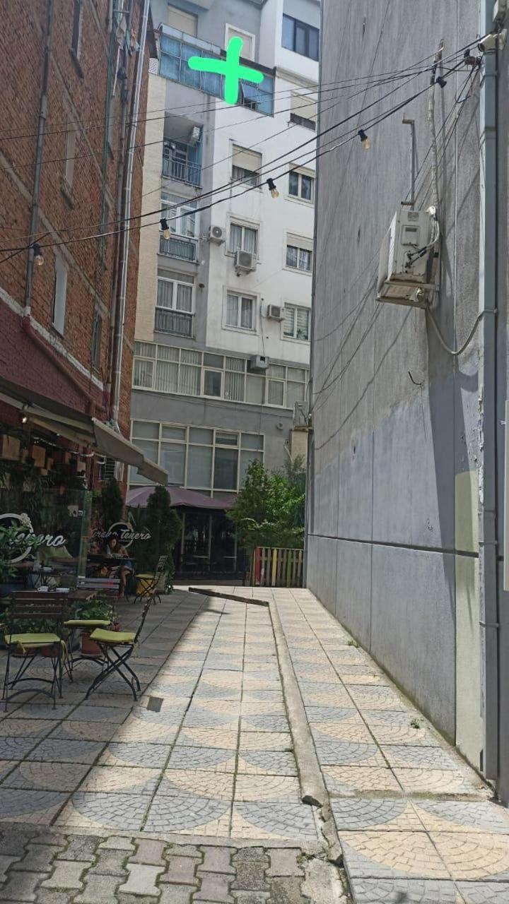 Centrally Located Glamorous Bright Near Bazaar Appartement